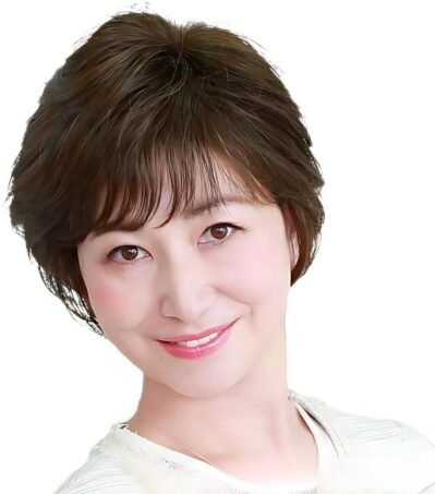 中年のフルウィッグ、女性の短い髪のウィッグ、ナチュラル、パーマ、ふわふわ、ボブ、斜めの前髪、軽量、快適、ファッショナブル（茶色）