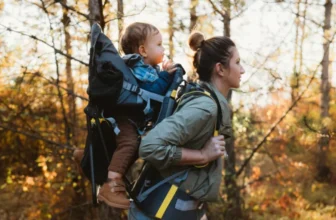 赤ちゃんと一緒にストレスのない旅行を計画するにはどうすればよいですか？