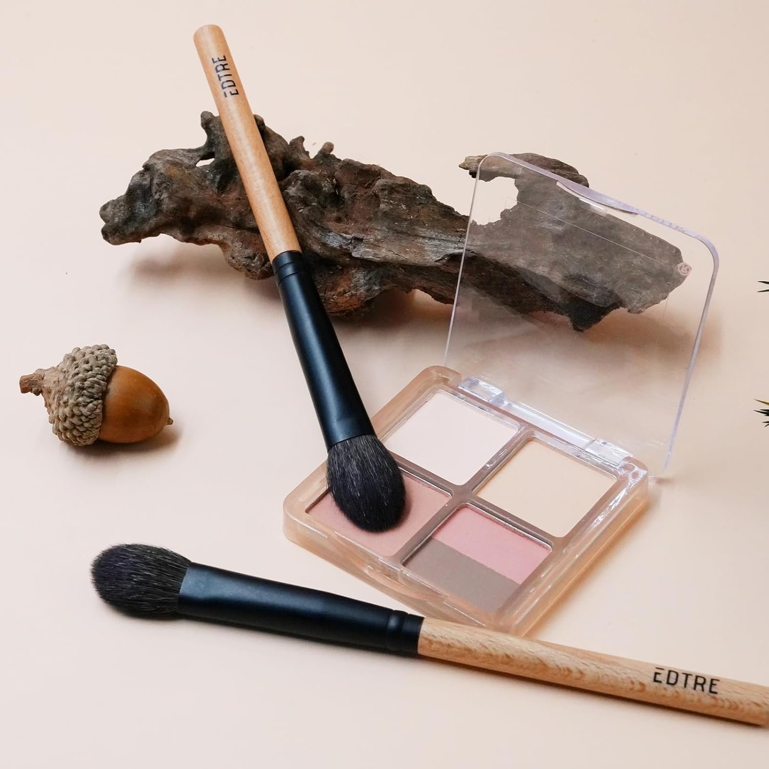 EDTRE 厳選獣毛 山羊毛 多機能メイクブラシ チーク アイシャドウ アイメイクブラシ ハイライトブラシ 極細柔らか毛 メイクブラシ (多機能配合) - 이미지 6